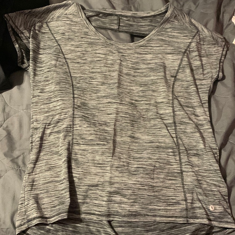 Back cut out workout top